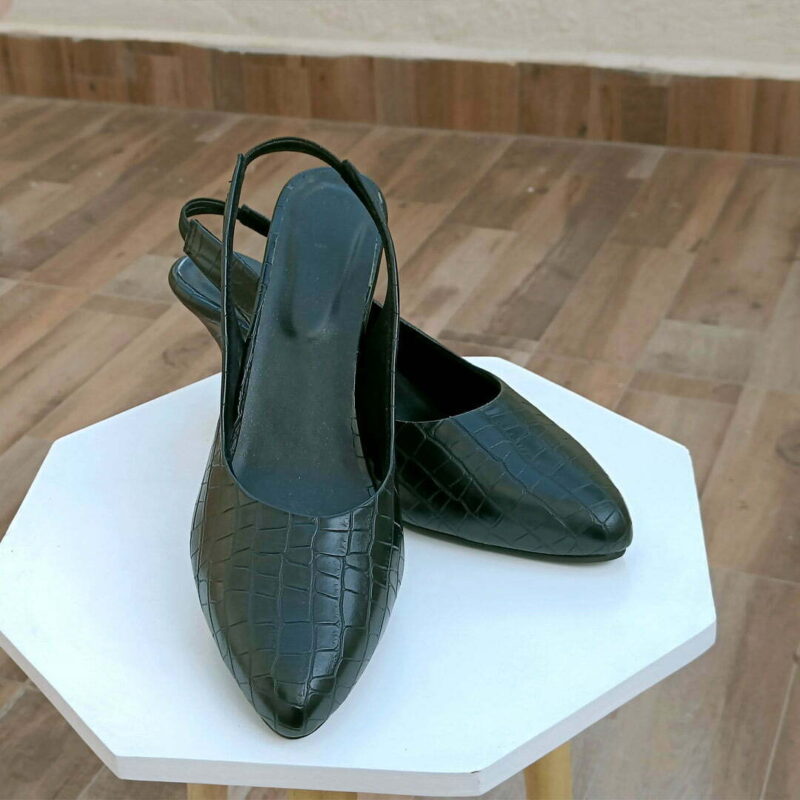 Women Black Croc Textured Heels - Image 3